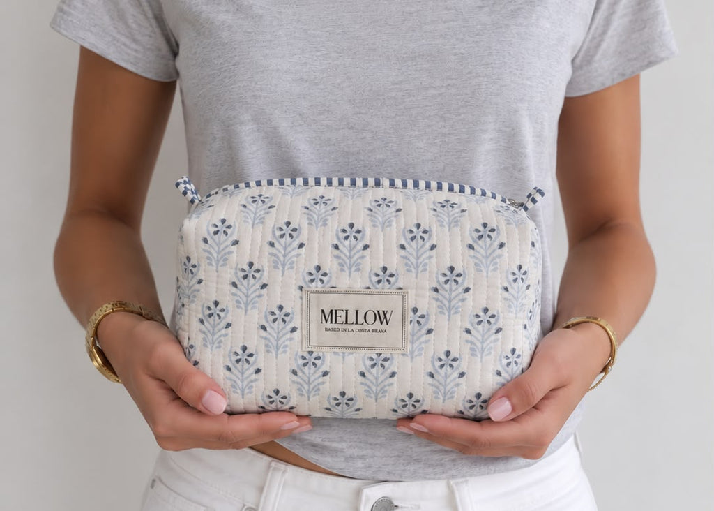 Pouch in Bluebell Mellow Shop